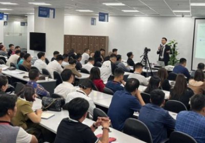 Học chứng chỉ môi giới bất động sản