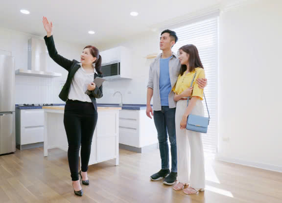 Môi giới nhà