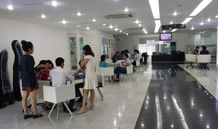 Sàn bất động sản