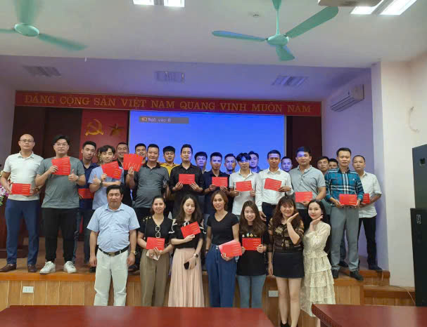 Bằng môi giới bất động sản