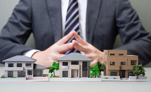 Nghề sale bất động sản phù hợp với người mới ra trường không?