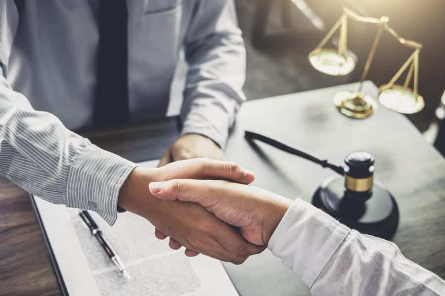 Công chứng bất động sản có cần xác minh giao dịch không?