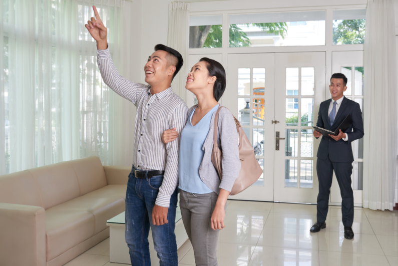 Không có chứng chỉ nghề môi giới bất động sản được hành nghề không?