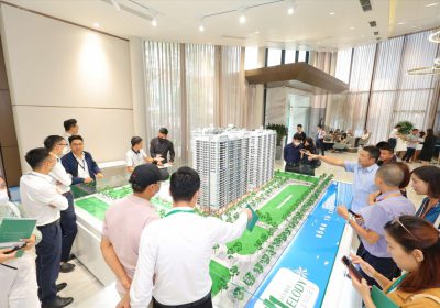 Phòng Giao Dịch Bất Động Sản