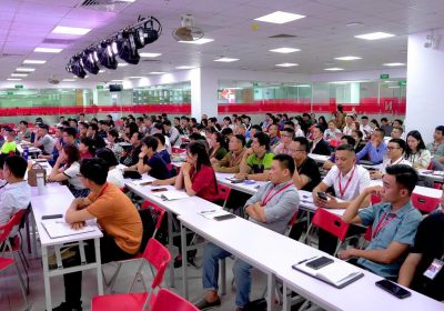 Đào tạo môi giới nhà đất có hỗ trợ đi thi chứng chỉ không?