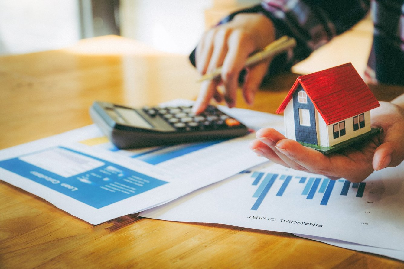 Pháp Luật Về Môi Giới Bất Động Sản